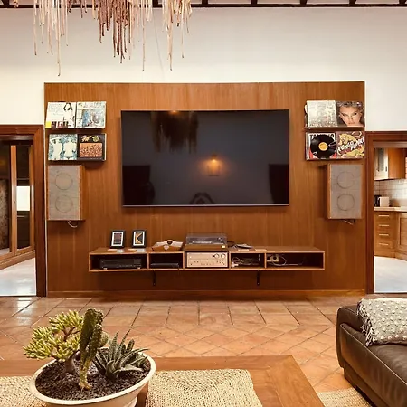 Botanica - 5 Bedroom With Pool And Hot Tub Prázdninový dům Tao