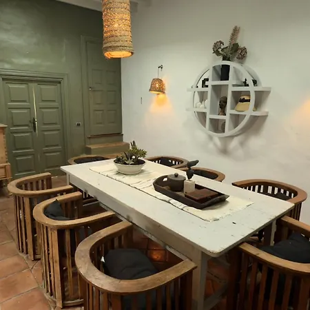 Botanica - 5 Bedroom With Pool And Hot Tub Holiday home