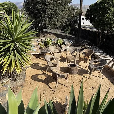 Botanica - 5 Bedroom With Pool And Hot Tub Holiday home *