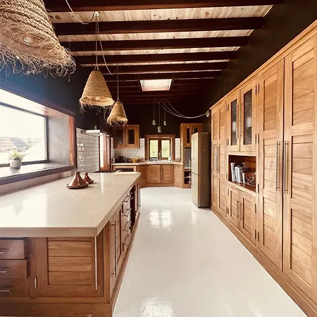 Botanica - 5 Bedroom With Pool And Hot Tub Дом отдыха *