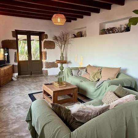 Botanica - 5 Bedroom With Pool And Hot Tub