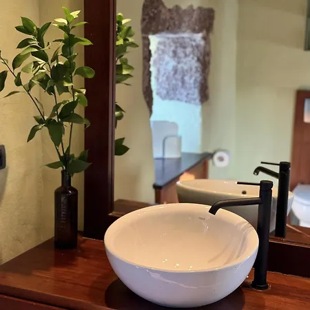 Botanica - 5 Bedroom With Pool And Hot Tub בית נופש