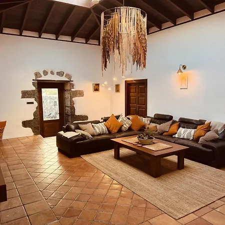 Botanica - 5 Bedroom With Pool And Hot Tub *