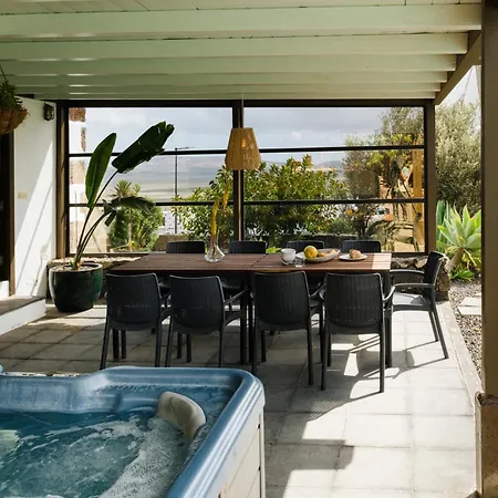 Botanica - 5 Bedroom With Pool And Hot Tub *