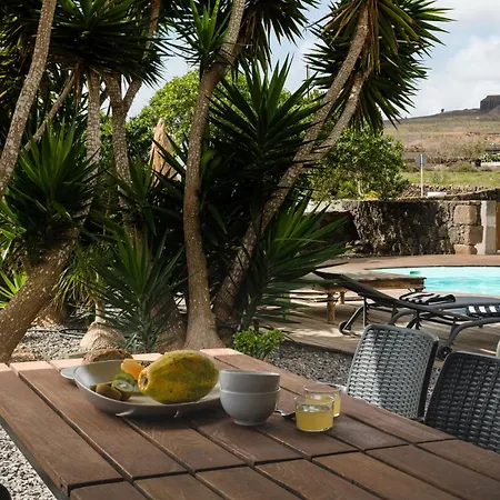 Дом отдыха Botanica - 5 Bedroom With Pool And Hot Tub Тао
