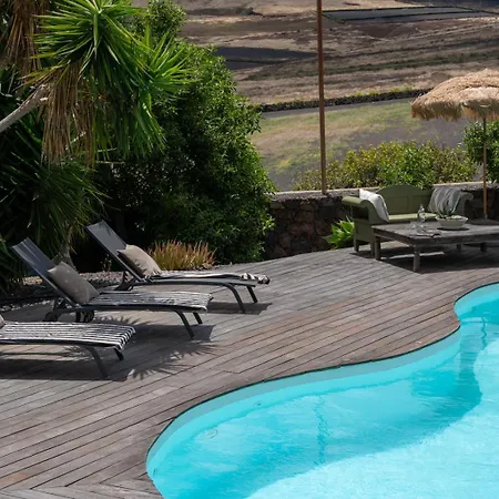 Дом отдыха Botanica - 5 Bedroom With Pool And Hot Tub *