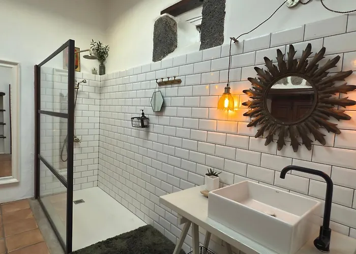 Botanica - 5 Bedroom With Pool And Hot Tub *