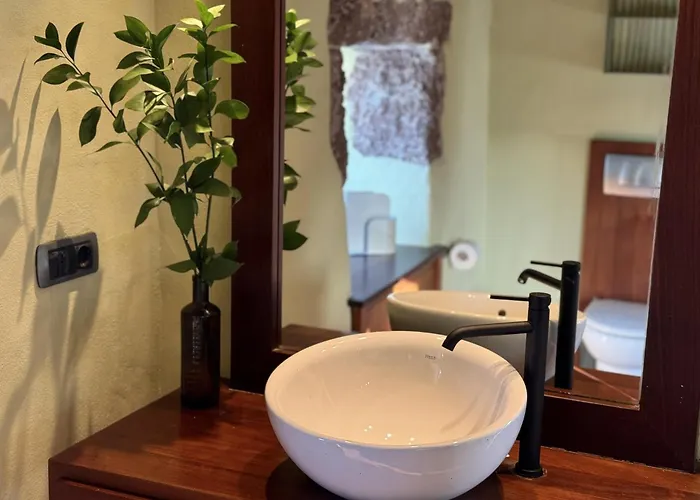 Botanica - 5 Bedroom With Pool And Hot Tub Holiday home