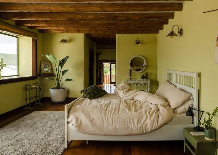 Holiday home Botanica - 5 Bedroom With Pool And Hot Tub *