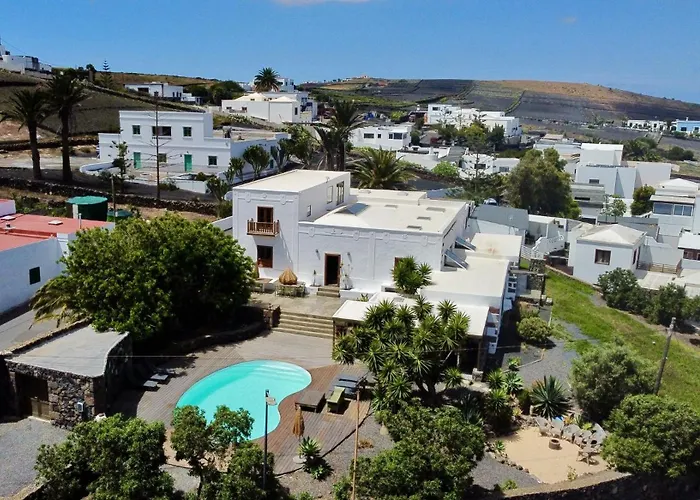 Holiday home Botanica - 5 Bedroom With Pool And Hot Tub