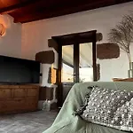 Prázdninový dům Botanica - 5 Bedroom With Pool And Hot Tub