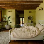 Prázdninový dům Botanica - 5 Bedroom With Pool And Hot Tub *