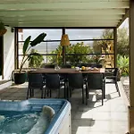 Botanica - 5 Bedroom With Pool And Hot Tub *