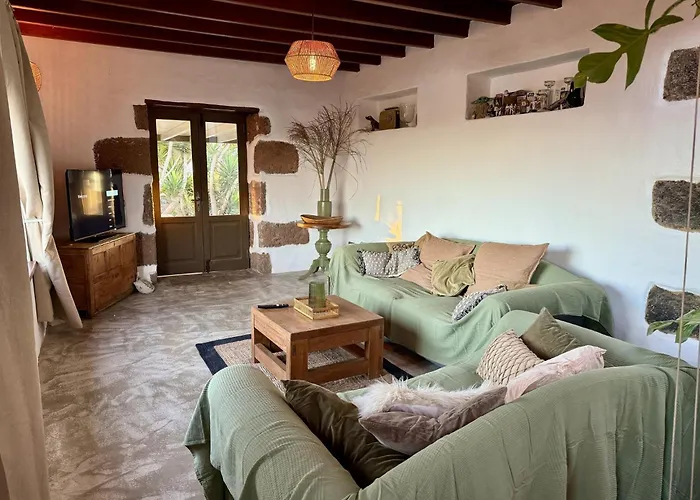 Botanica - 5 Bedroom With Pool And Hot Tub