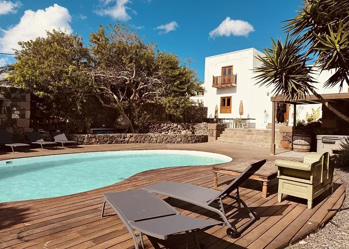 Botanica - 5 Bedroom With Pool And Hot Tub