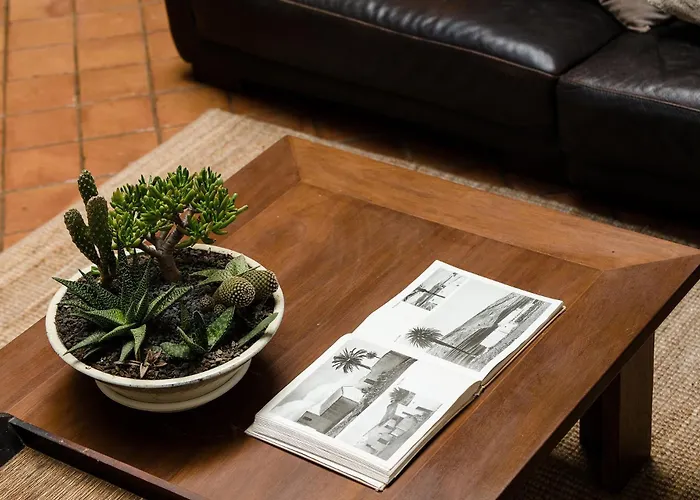 Сasa de vacaciones Botanica - 5 Bedroom With Pool And Hot Tub